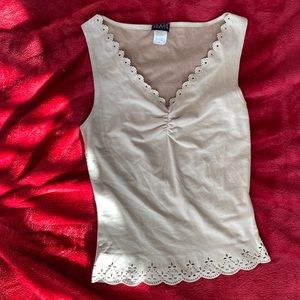 Super cute cream color top in great condition
